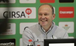 Mel: "Es normal que el Atlético no nos dé muchas opciones" Mel: "Es normal que el Atlético no nos dé muchas opciones"