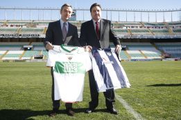 Los presidentes del Elche y del Hércules firman la paz Los presidentes del Elche y del Hércules firman la paz