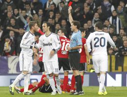 Cinco rojas en seis partidos en enero: más de 150' con diez Cinco rojas en seis partidos en enero: más de 150' con diez
