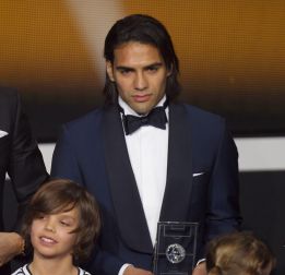 Radamel Falcao: "El año 2012 me hizo entrar en la elite" Radamel Falcao: "El año 2012 me hizo entrar en la elite"