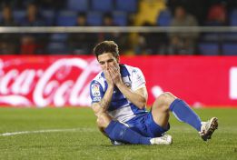 El Villarreal recupera el crédito y golea en casa al Sabadell El Villarreal recupera el crédito y golea en casa al Sabadell