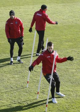 Miguel Torres regresa a la convocatoria ante el Madrid Miguel Torres regresa a la convocatoria ante el Madrid