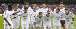 Los compañeros de Casillas visten camisetas de apoyo Los compañeros de Casillas visten camisetas de apoyo