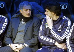 Karanka: “¿Kaká? Negocia con clubes; el mercado está abierto” Karanka: “¿Kaká? Negocia con clubes; el mercado está abierto”