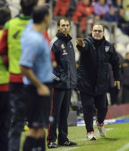 Bielsa: "La recuperación pasa por lograr una mayor continuidad" Bielsa: "La recuperación pasa por lograr una mayor continuidad"
