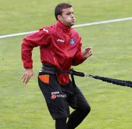 El Getafe recupera a Pedro León y Abdel Barrada para el sábado El Getafe recupera a Pedro León y Abdel Barrada para el sábado