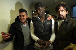 Balotelli: "Hace mucho tiempo que quería jugar en el Milán" Balotelli: "Hace mucho tiempo que quería jugar en el Milán"