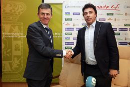 Alcaraz, nuevo técnico del Granada: Anquela, destituido Alcaraz, nuevo técnico del Granada: Anquela, destituido