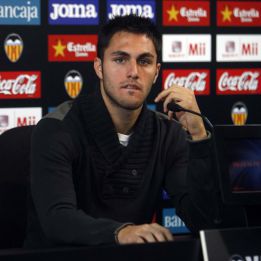 Víctor Ruiz: "Al Barcelona no hay que dejarle pensar" Víctor Ruiz: "Al Barcelona no hay que dejarle pensar"