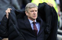 "Monreal tiene las cualidades idóneas para encajar aquí" "Monreal tiene las cualidades idóneas para encajar aquí"