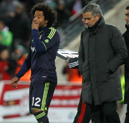 Mourinho señaló a seis jugadores por la derrota Mourinho señaló a seis jugadores por la derrota