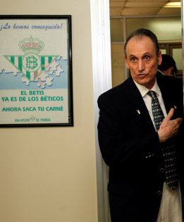 Se oponen a devolver a Lopera las acciones por si las vende Se oponen a devolver a Lopera las acciones por si las vende