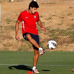 El argentino Perotti negocia su cesión al Racing de Avellaneda El argentino Perotti negocia su cesión al Racing de Avellaneda