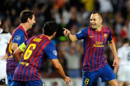 Iniesta: "Mi ilusión es retirarme en el Barça, pero el tiempo dirá" Iniesta: "Mi ilusión es retirarme en el Barça, pero el tiempo dirá"