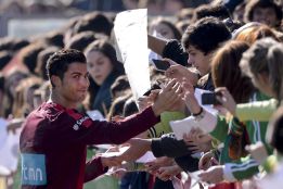 Cristiano Ronaldo sólo jugará 45 minutos frente a Ecuador Cristiano Ronaldo sólo jugará 45 minutos frente a Ecuador