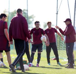 El Rubin Kazan reserva a los titulares y cae derrotado El Rubin Kazan reserva a los titulares y cae derrotado