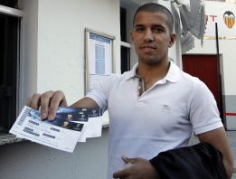 El juez archiva la causa contra Feghouli por conducir sin carnet El juez archiva la causa contra Feghouli por conducir sin carnet