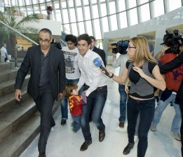 Raúl González Blanco llevó a sus hijos a conocer a los campeones Raúl González Blanco llevó a sus hijos a conocer a los campeones