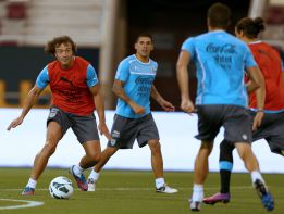 Lugano alaba a Puyol: "Es un referente en esa posición" Lugano alaba a Puyol: "Es un referente en esa posición"