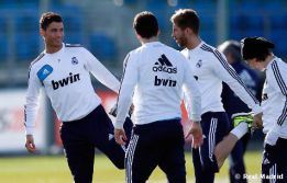 Xabi no se entrenó y podría caerse de la lista ante el Sevilla Xabi no se entrenó y podría caerse de la lista ante el Sevilla