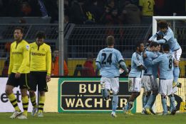 El Hamburgo y el Bayern golean al Dortmund y al Schalke El Hamburgo y el Bayern golean al Dortmund y al Schalke