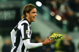La Juventus despacha a la Fiore con un gol de Matri descalzo La Juventus despacha a la Fiore con un gol de Matri descalzo