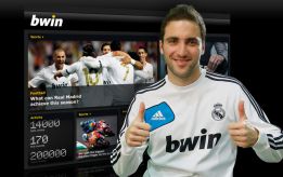 Higuaín: "Podemos hacer mucho daño al contragolpe al United" Higuaín: "Podemos hacer mucho daño al contragolpe al United"
