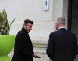 Beckham llega a Valencia y se concentra con sus compañeros Beckham llega a Valencia y se concentra con sus compañeros