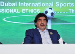 Maradona: 'Messi es excepcional; inventa cada día una cosa nueva' Maradona: 'Messi es excepcional; inventa cada día una cosa nueva'