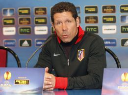 Simeone: "La presencia de Adrián le hace bien a Falcao" Simeone: "La presencia de Adrián le hace bien a Falcao"