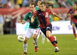 Rogers deja el fútbol tras admitir su homosexualidad Rogers deja el fútbol tras admitir su homosexualidad