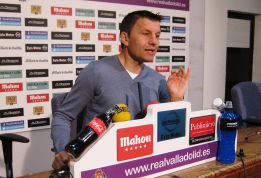 Djukic: 'Si Asenjo marca, todos aplaudirían al Cholo por valiente' Djukic: 'Si Asenjo marca, todos aplaudirían al Cholo por valiente'