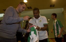 Pabón, en Cornellà como bético Pabón, en Cornellà como bético