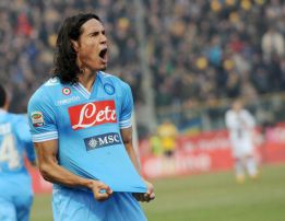 Veinticinco millones y Benzema, oferta del Madrid por Cavani Veinticinco millones y Benzema, oferta del Madrid por Cavani