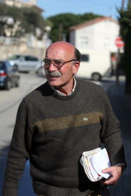 Vicenç Pla arrincona a Laporta en una jugada maestra Vicenç Pla arrincona a Laporta en una jugada maestra