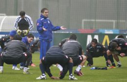 Fernando Vázquez intensifica el trabajo para recibir al Madrid Fernando Vázquez intensifica el trabajo para recibir al Madrid
