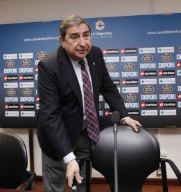 La plantilla del Deportivo vuelve a cobrar su salario La plantilla del Deportivo vuelve a cobrar su salario