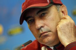 Berdíev desconfía de los suplentes del Atlético Berdíev desconfía de los suplentes del Atlético