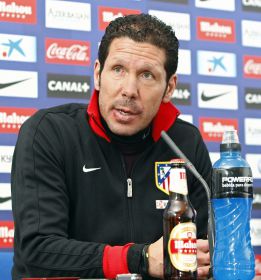 Simeone advierte: "La Liga es el corazón de los hinchas" Simeone advierte: "La Liga es el corazón de los hinchas"