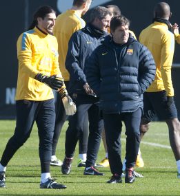 Tito Vilanova y Roura cocieron ayer la táctica del partido Tito Vilanova y Roura cocieron ayer la táctica del partido