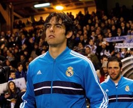 Kaká toca techo y confía en ser titular ante el Barcelona Kaká toca techo y confía en ser titular ante el Barcelona