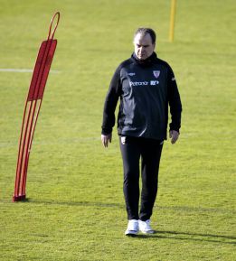 Corres, sobre Bielsa: "Hay un crédito que se va agotando" Corres, sobre Bielsa: "Hay un crédito que se va agotando"
