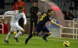 Grimaldo, una de las joyas del Barça B, se opera este viernes Grimaldo, una de las joyas del Barça B, se opera este viernes