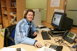 McManaman: "El Manchester es favorito porque juega en casa" McManaman: "El Manchester es favorito porque juega en casa"
