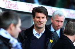 Laudrup renueva con el Swansea