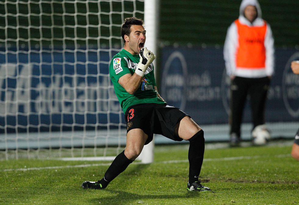 Falcón: "Espero que no me tiren más penaltis, es una lotería"