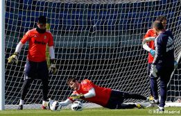 http://as01.epimg.net/futbol/imagenes/2013/03/20/primera/1363782444_515448_1363782541_noticia_normal.jpg