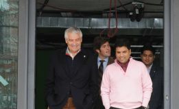 El Racing sale en tromba a defender a Pernía y Alí