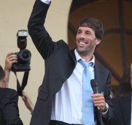 http://as01.epimg.net/futbol/imagenes/2013/04/12/champions/1365721959_728868_1365722044_noticia_normal.jpg