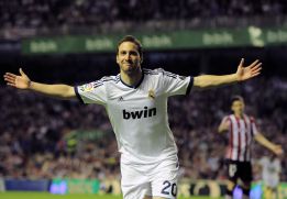 http://as01.epimg.net/futbol/imagenes/2013/04/14/primera/1365975176_051665_1365975232_noticia_normal.jpg